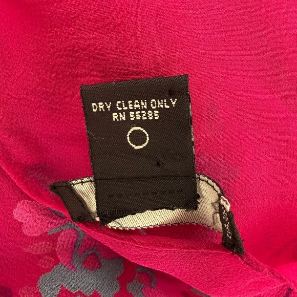 💖Y2K Express 100% Silk Fuchsia Floral Sheer Top - Size 3/4💖 - Picture 9 of 9